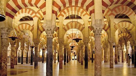 La fascinante historia del Islam en España: Desde la invasión hasta su legado cultural hoy en día